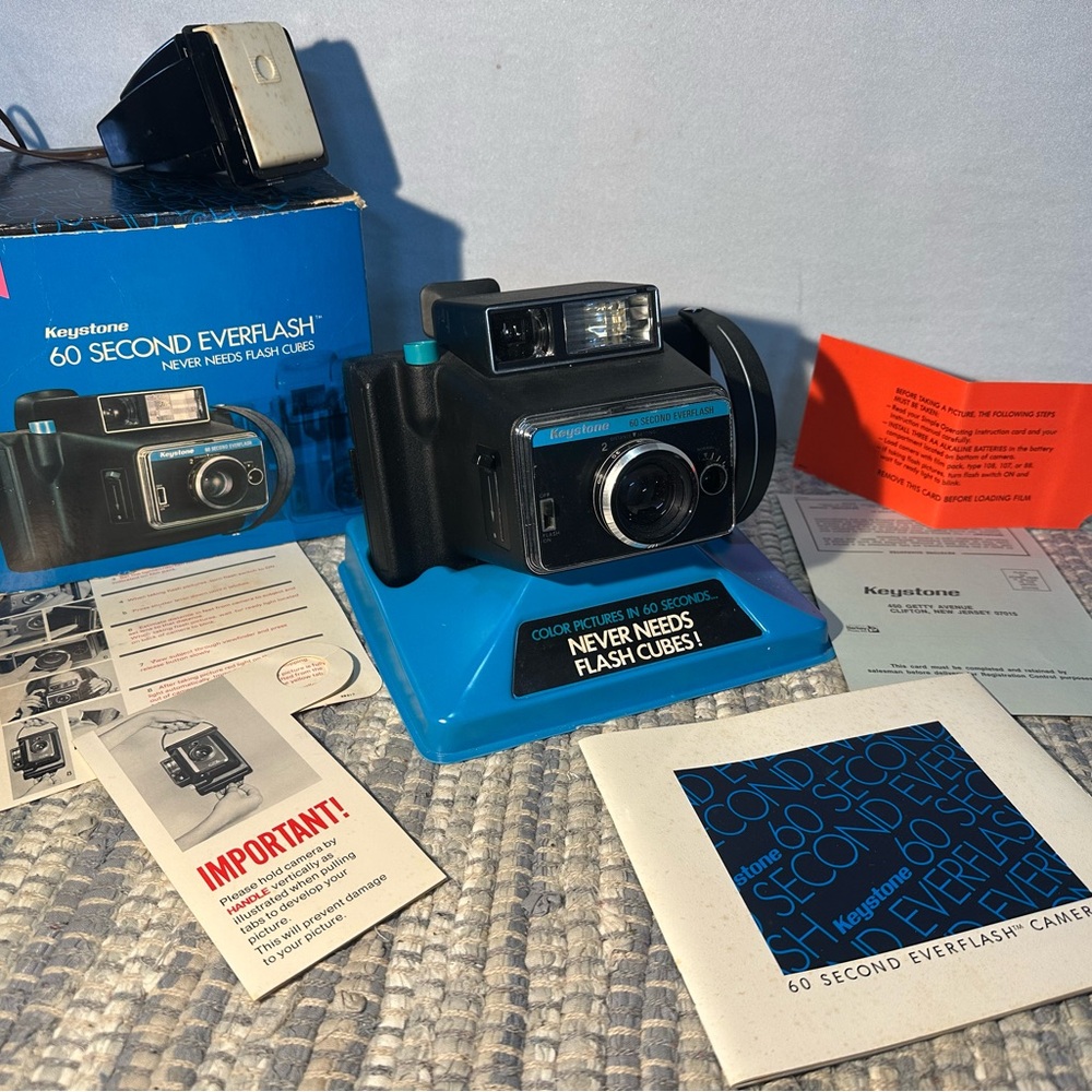 Keystone 60 second Everflash camera